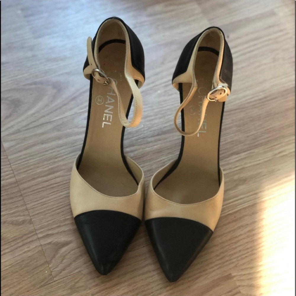 Stunning authentic Chanel heels - Picture 6 of 9